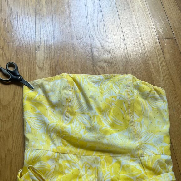 Lilly Pulitzer Size 6 Yellow & White Floral Swiss Dot Cotton Strapless Dress - Picture 13 of 16